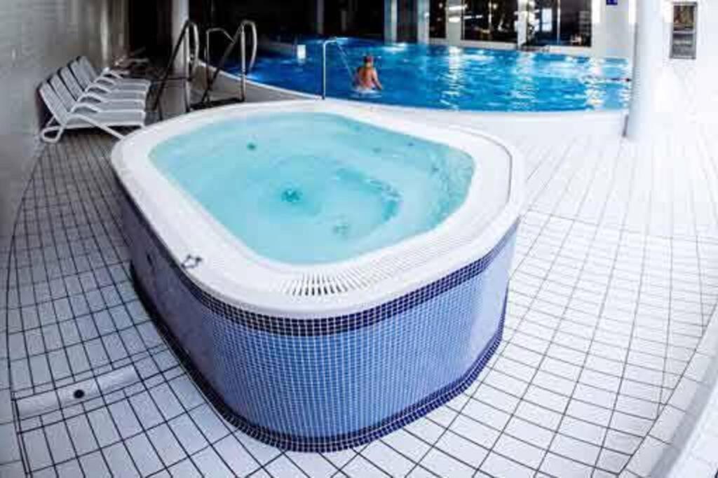 Premium Apartment For Jewish Quarter & Old Town Plus Pool Kraków Eksteriør billede